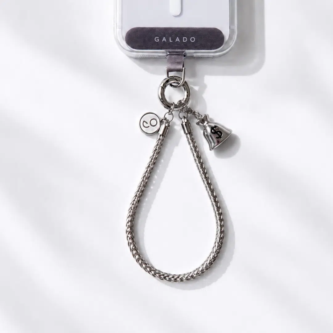 Stylink Metal Chain — in hand