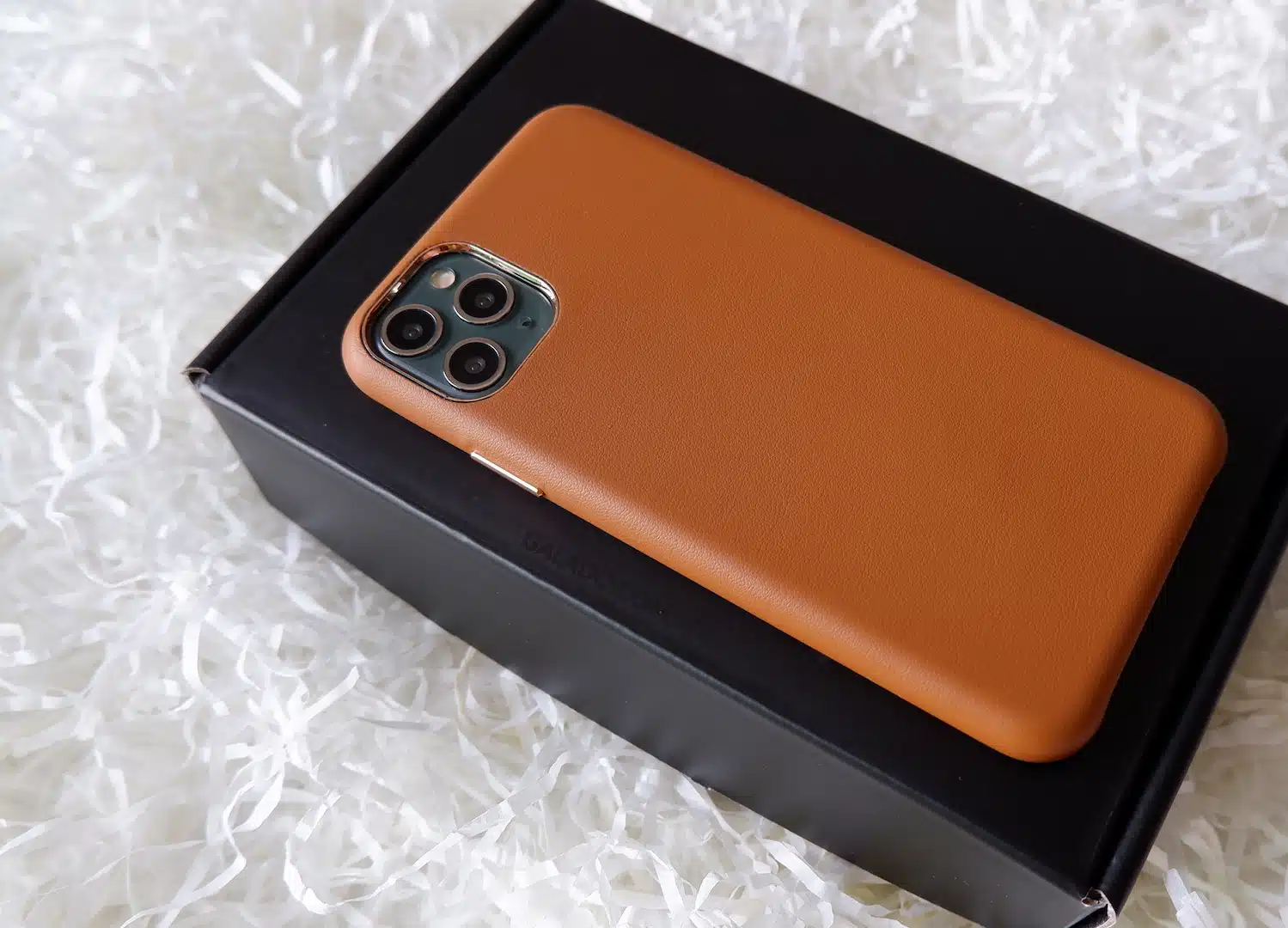 Nomad Leather phone case - GALADO Malaysia