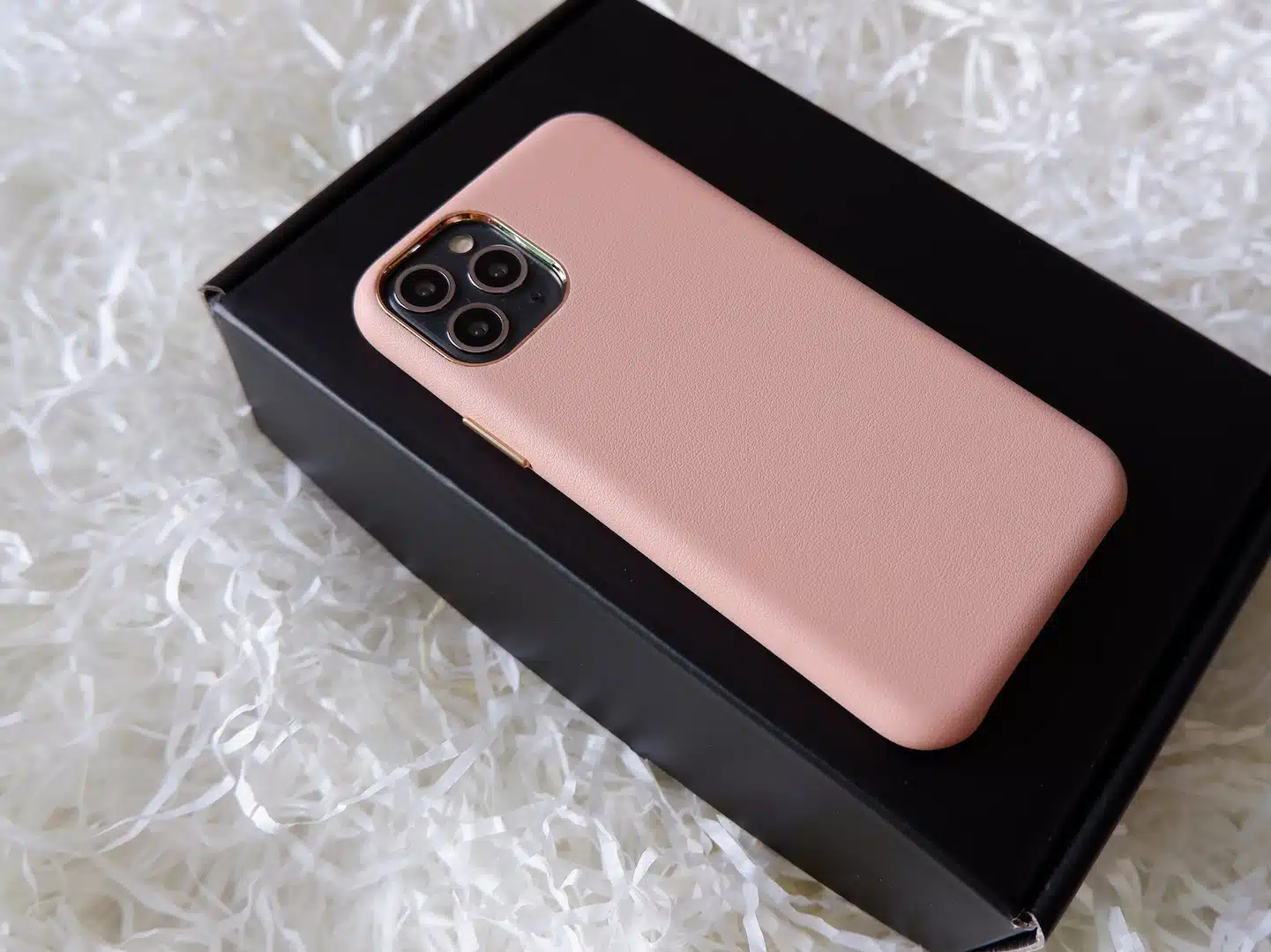 Nomad Leather phone case - GALADO Malaysia