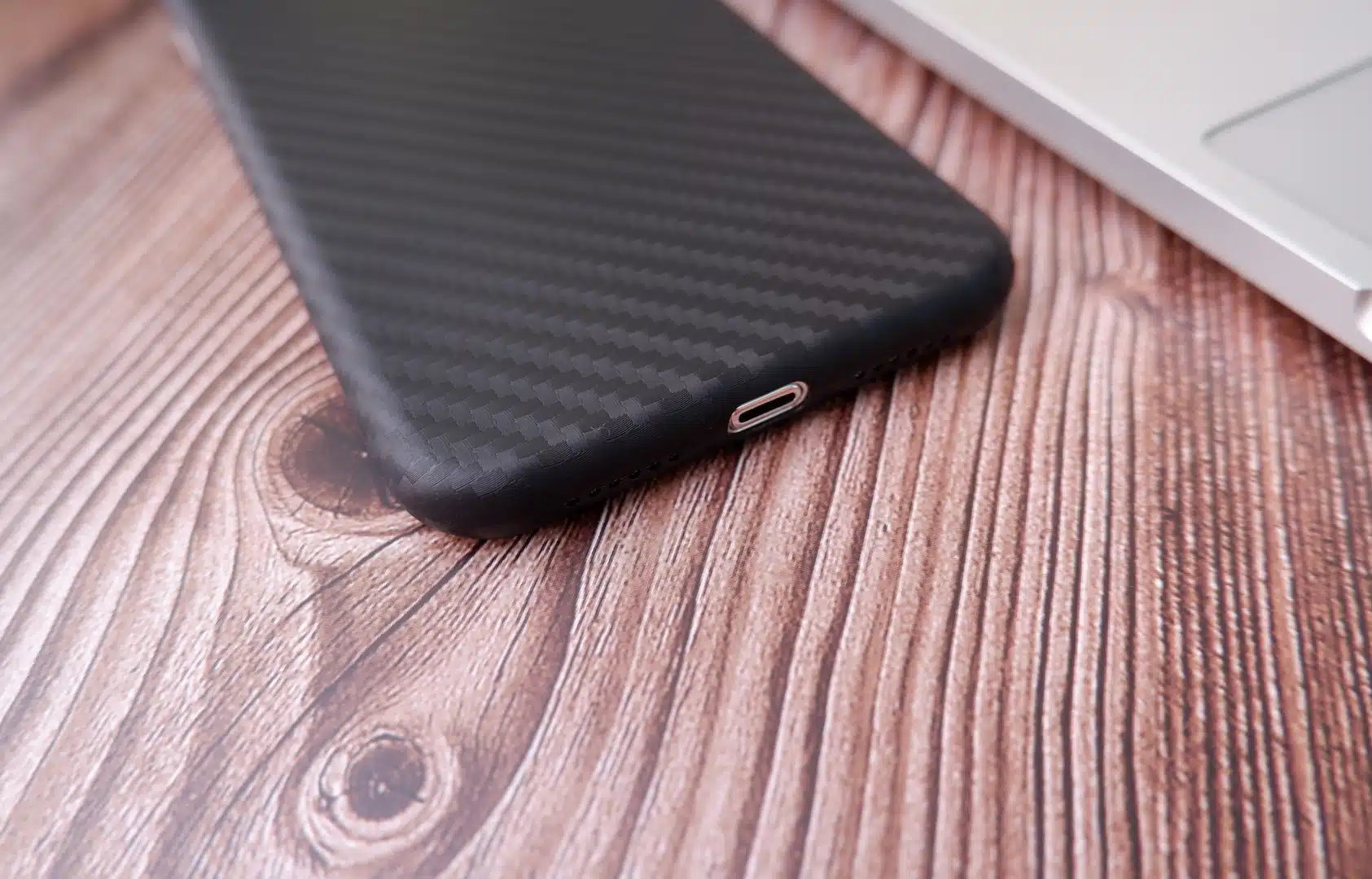 Carbono Sleek phone case - GALADO Malaysia