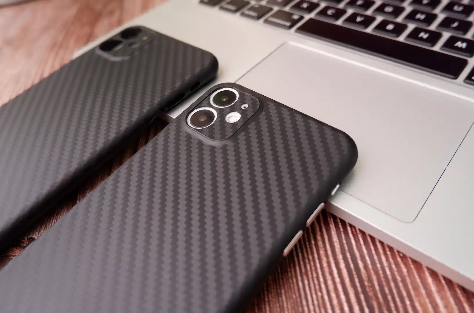 Carbono Sleek phone case - GALADO Malaysia