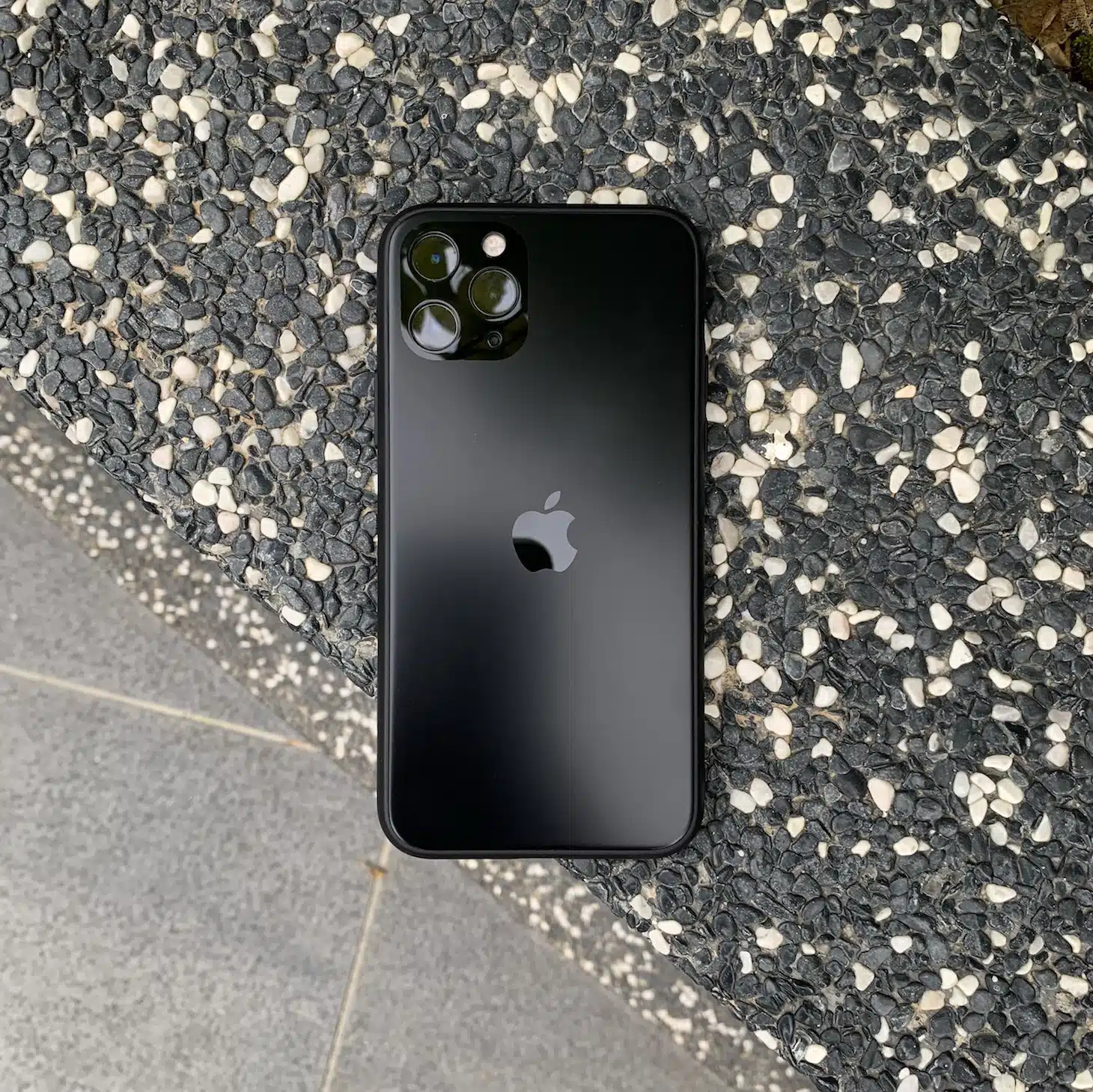 Mateo Glass phone case - GALADO Malaysia