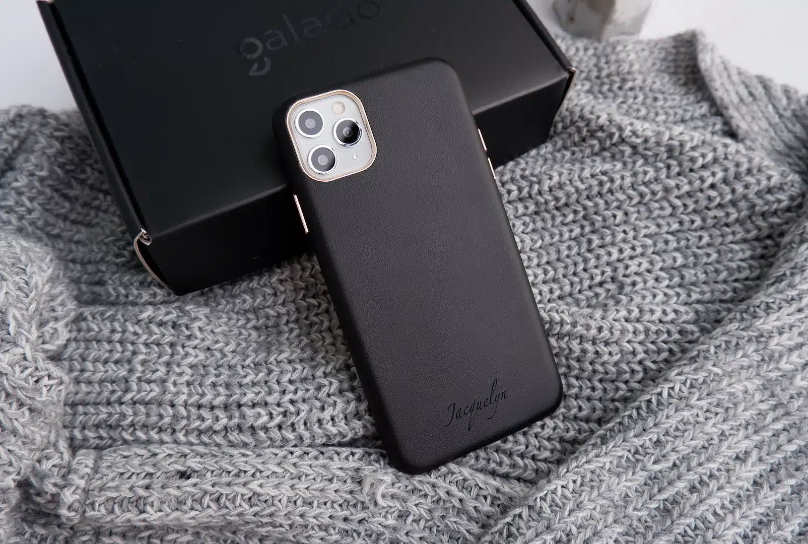 Nomad Signature phone case - GALADO Malaysia
