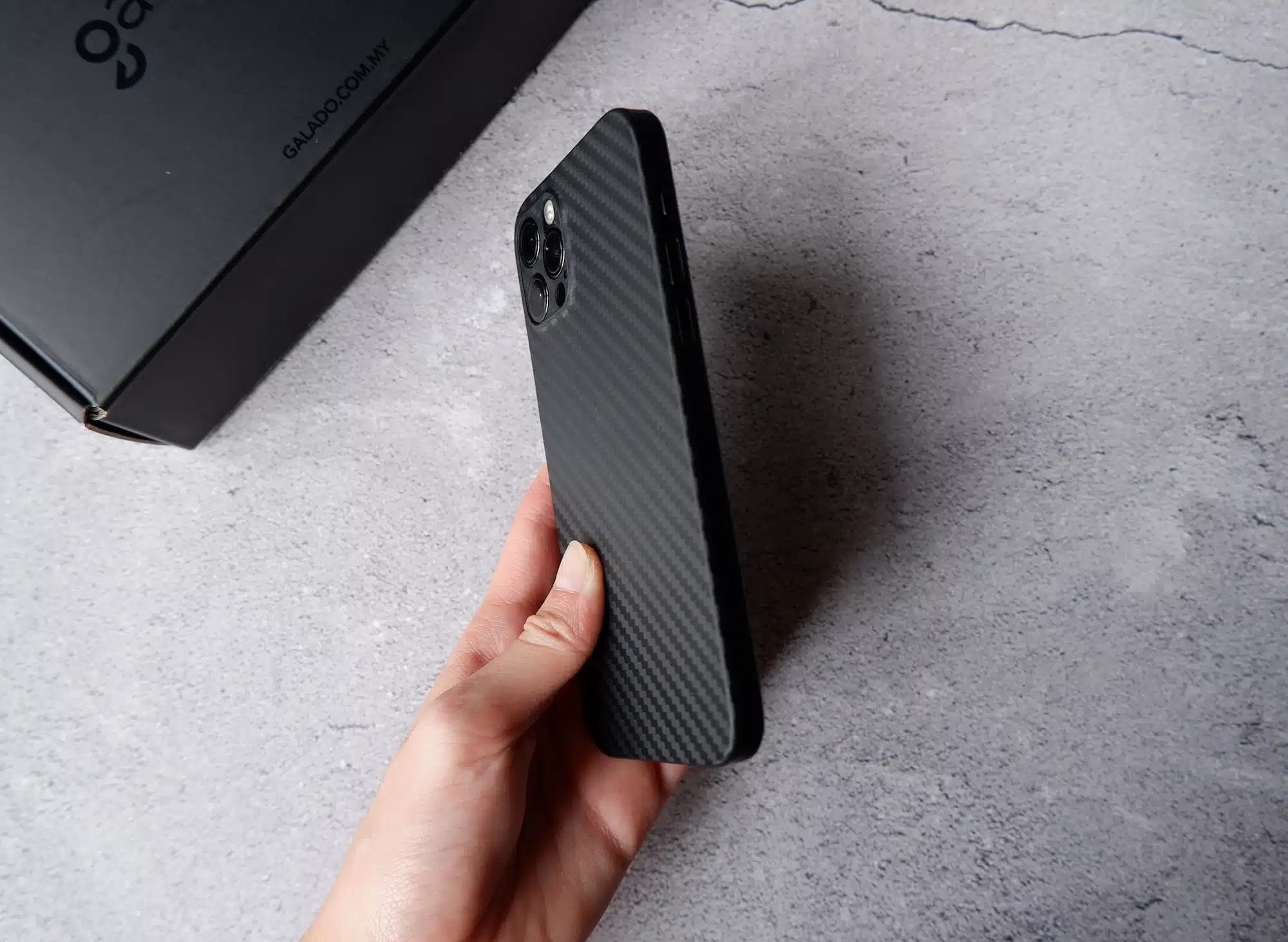 Carbono Sleek phone case - GALADO Malaysia