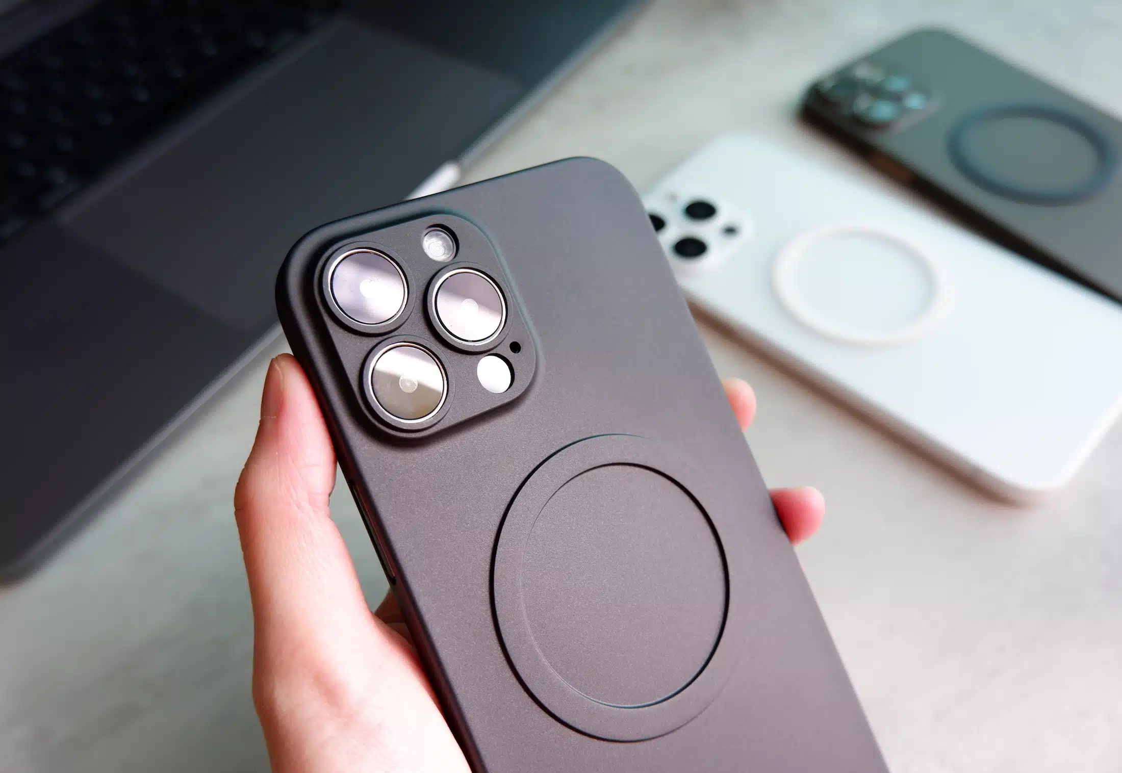 Sleek MagSafe phone case - GALADO Malaysia