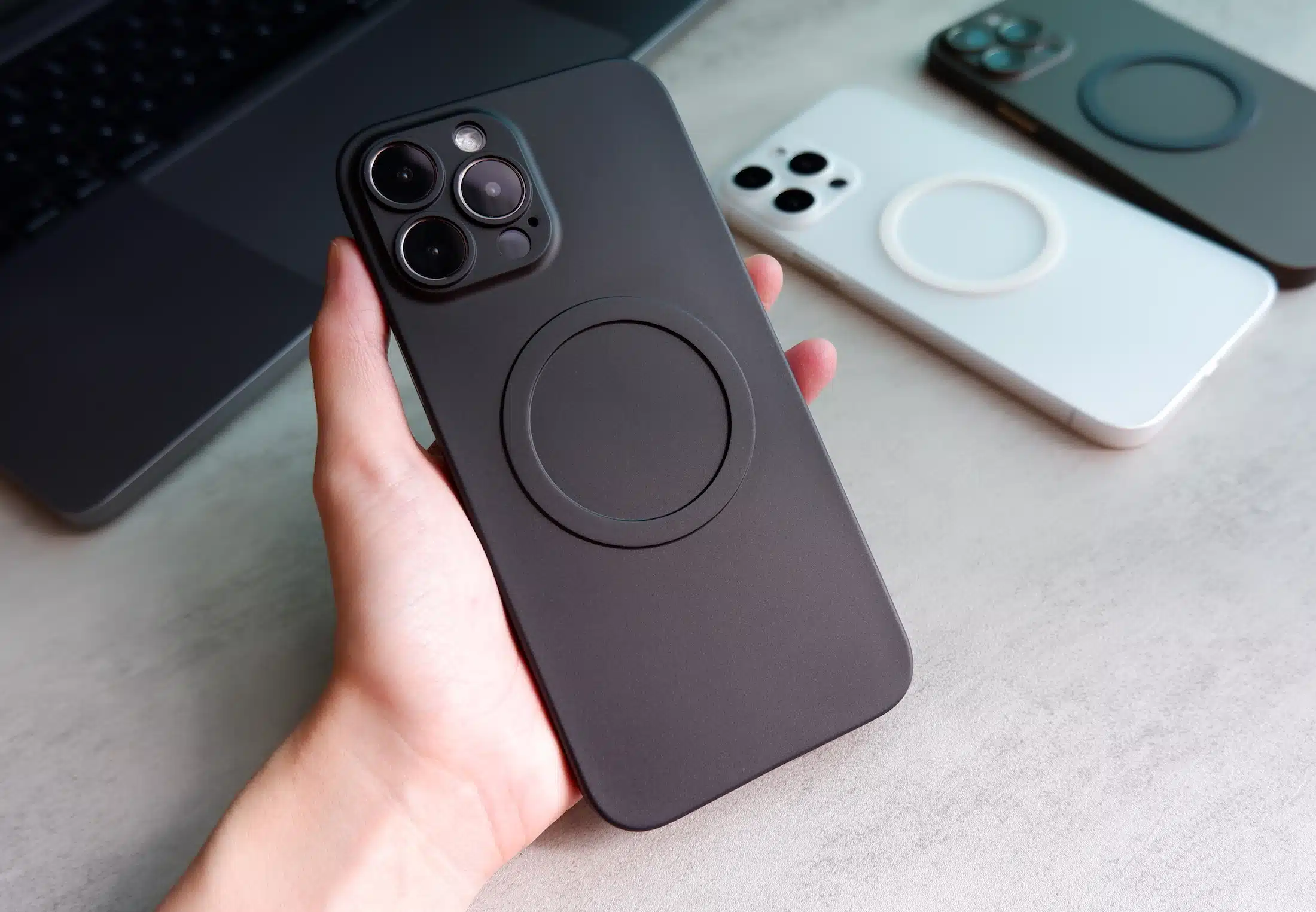 Sleek MagSafe phone case - GALADO Malaysia