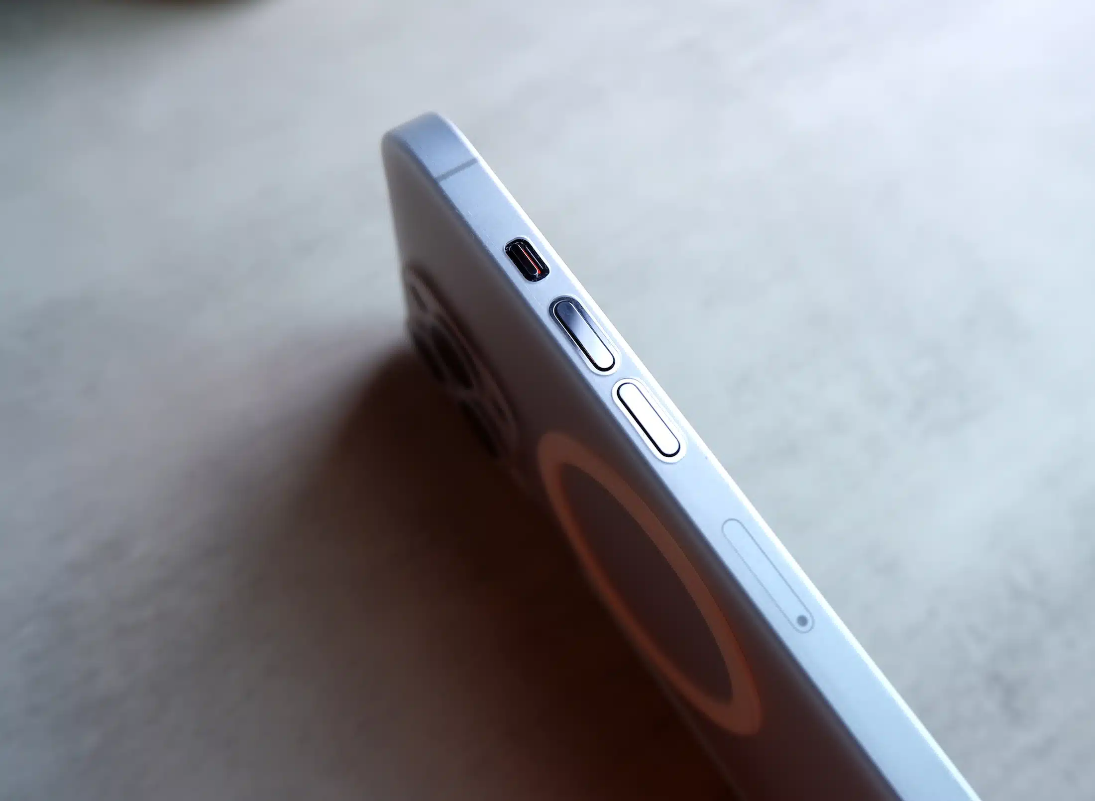 Sleek MagSafe phone case - GALADO Malaysia