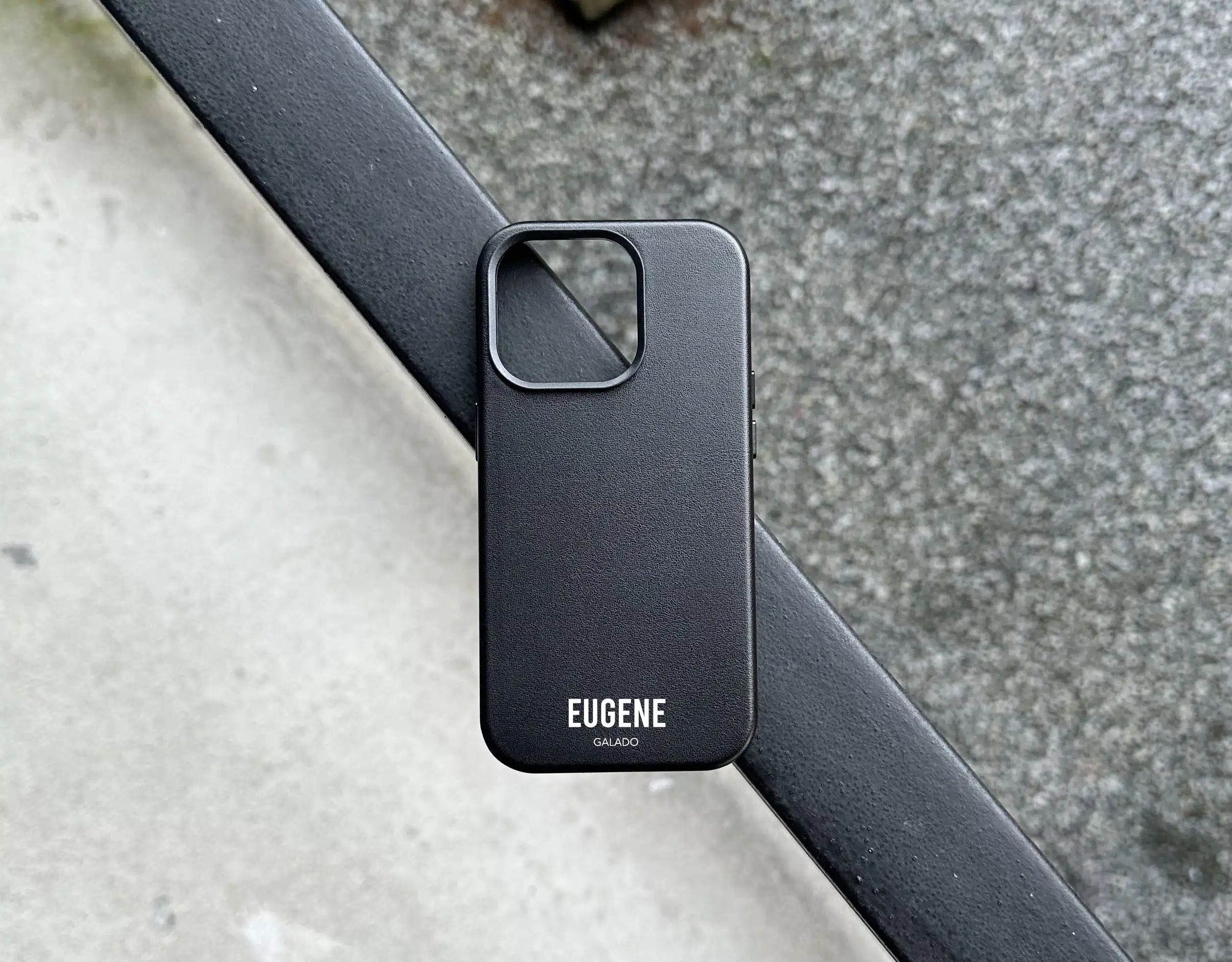 Helix Black phone case - GALADO Malaysia