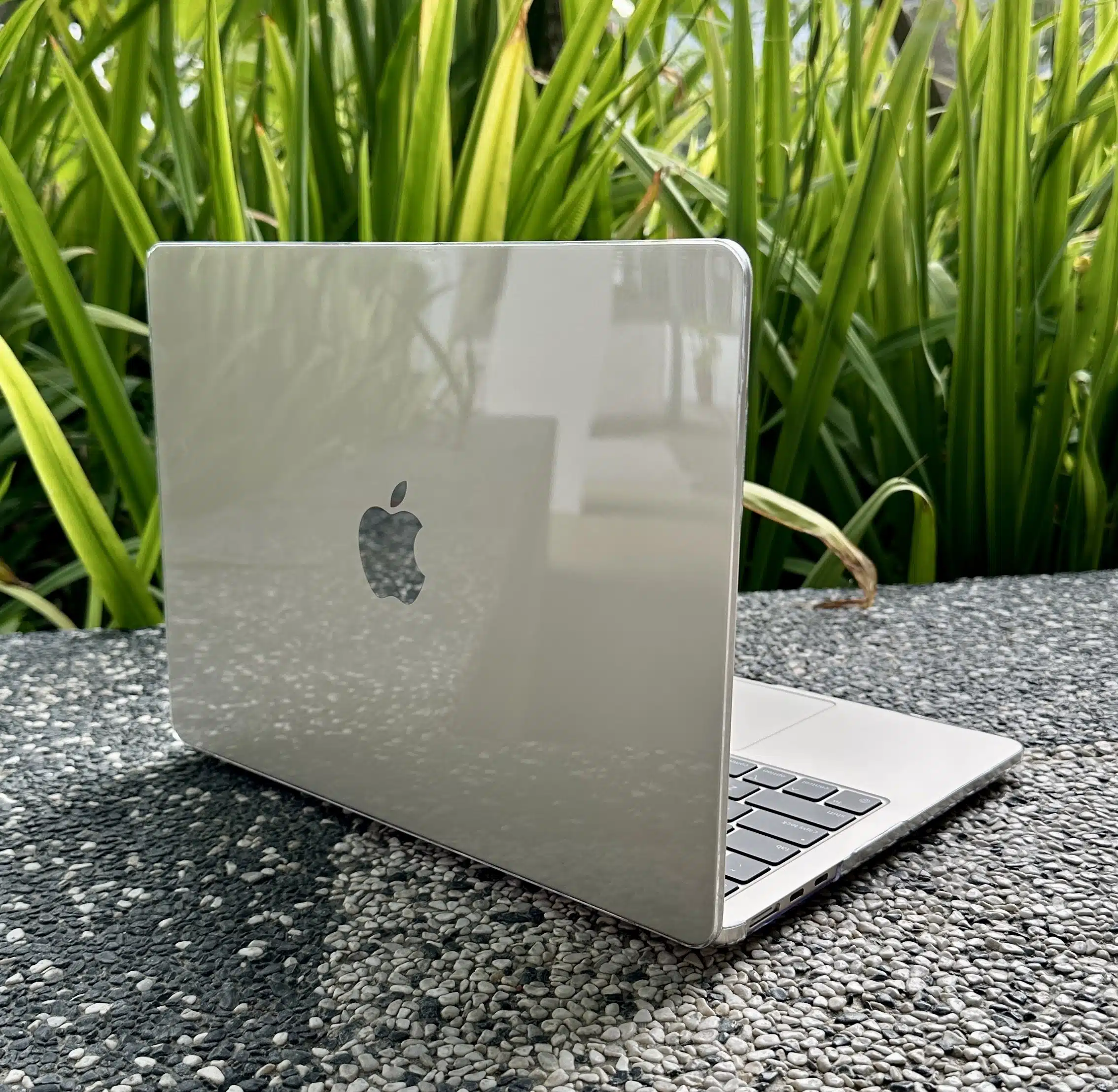 Naked MacBook Case — feature detail