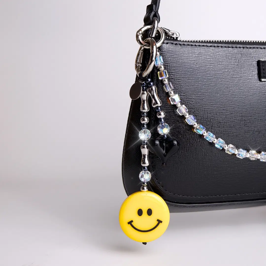 Smiley Noir Charm - GALADO Malaysia