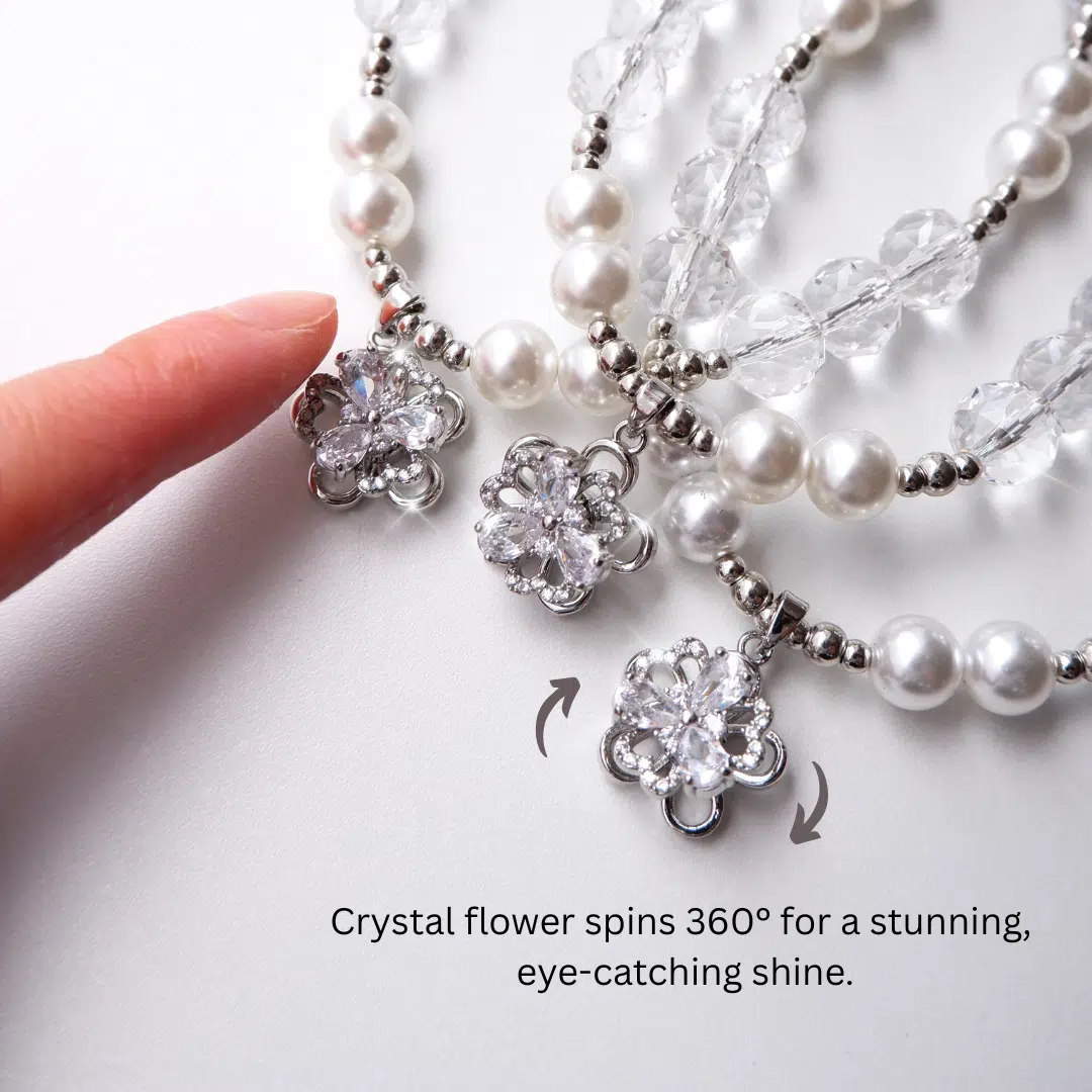 Lumière Bloom Phone Charm - GALADO Malaysia