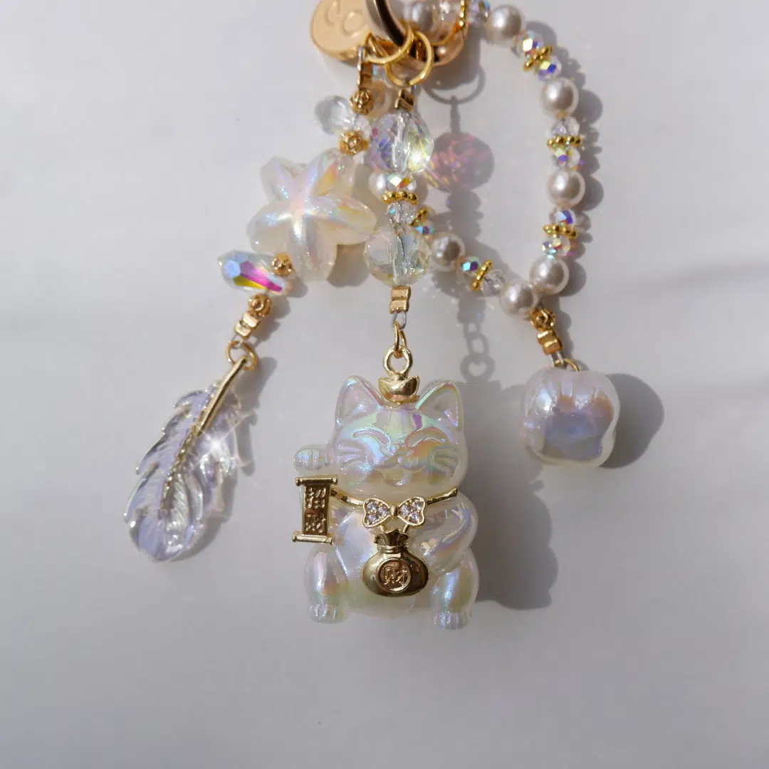 Pearly Fortune Cat Charm - GALADO Malaysia