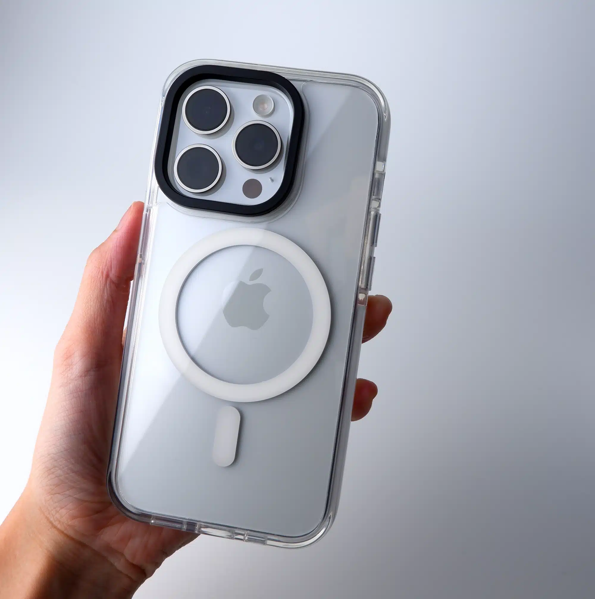 Xy's Studio - Glow Beam phone case - GALADO Malaysia