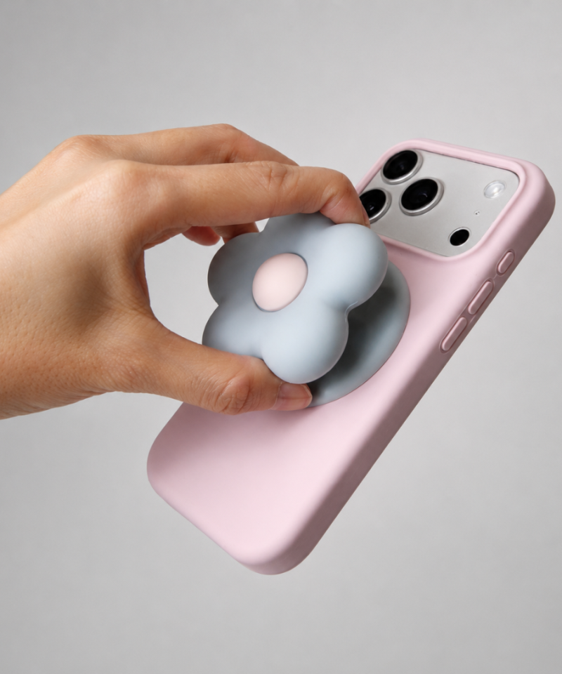 Puffy Flower Grip - Cloud Blue — close-up detail