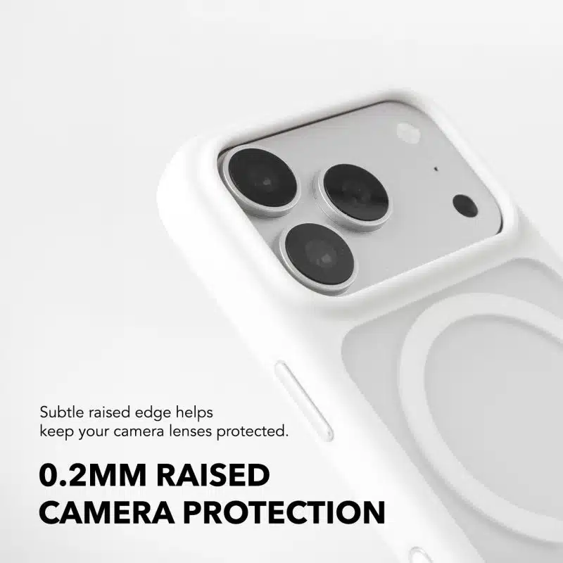 0.2mm raised camera edge protecting the lenses on the GALADO Knoxx Guard case