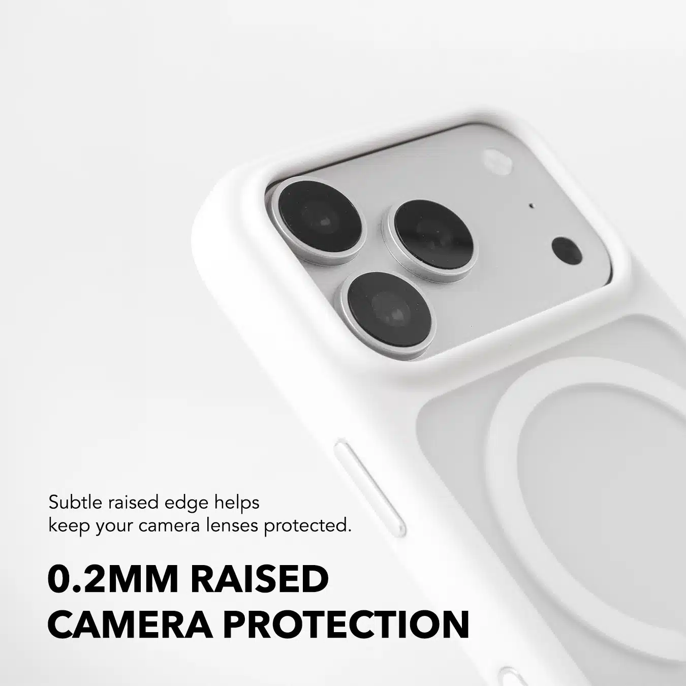 0.2mm raised camera edge protecting the lenses on the GALADO Knoxx Guard case