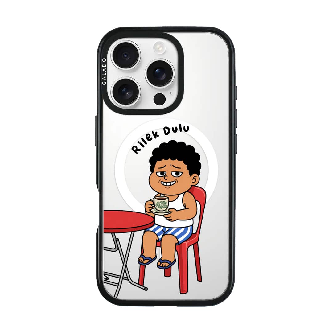 Kopi Dulu Bro phone case, Uncle Boi drinking kopi on a red kopitiam chair under the words Rilek Dulu