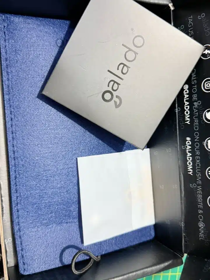 360° Ultra Slim Card photo review