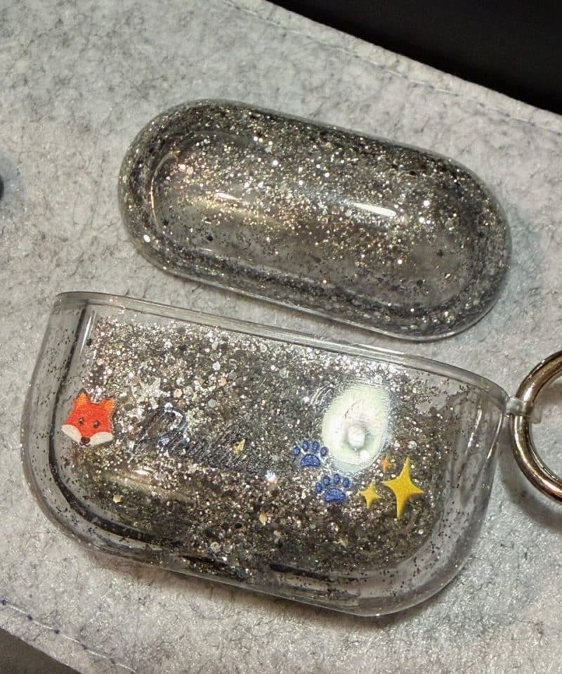 Sparkle Silver AirPods Case photo review