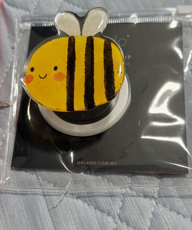 Happy Bee MagSafe Phone Grip photo review