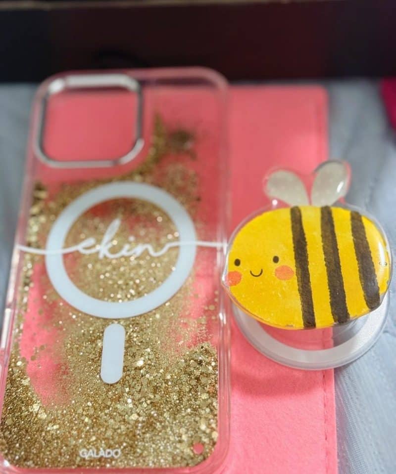 Happy Bee MagSafe Phone Grip photo review