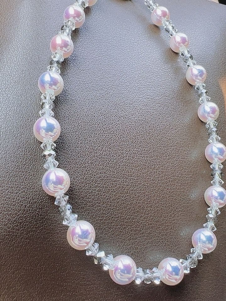 Opaline Pearl Phone Charm photo review