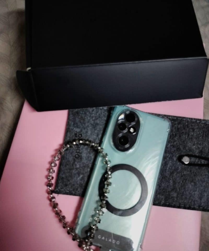Mini Luxe (Chrome) Phone Charm photo review