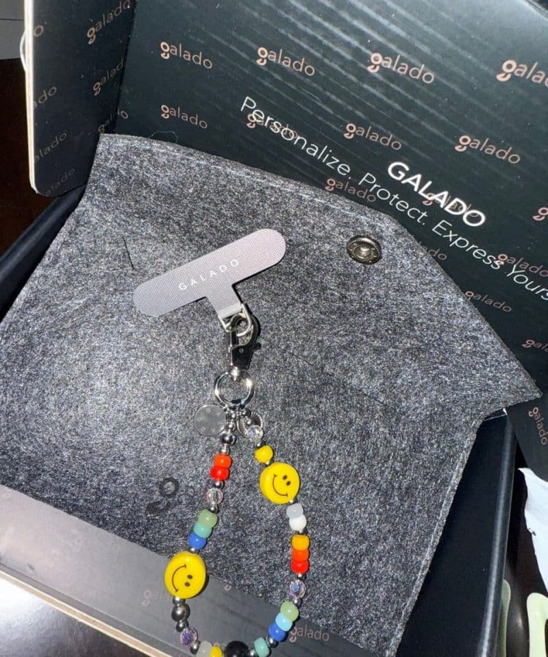 Smile In Colours Charm photo review