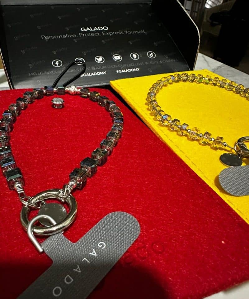 Mini Luxe (Iridescent) Phone Charm photo review