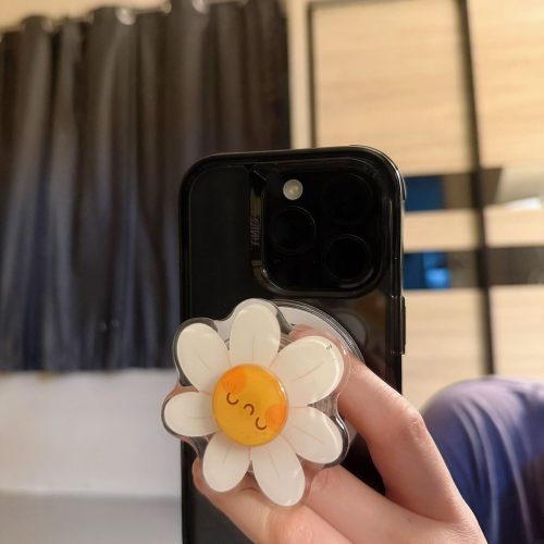 Silly Daisy MagSafe Phone Grip photo review