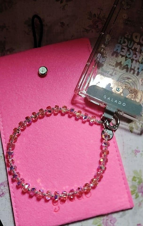 Lumière Bloom Phone Charm photo review