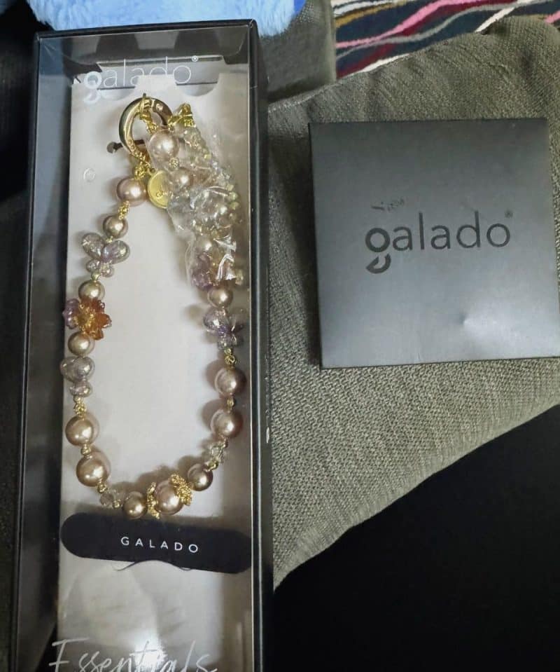 Golden Papillon Phone Charm photo review