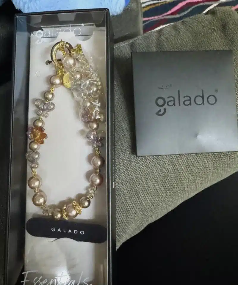 Golden Papillon Phone Charm photo review