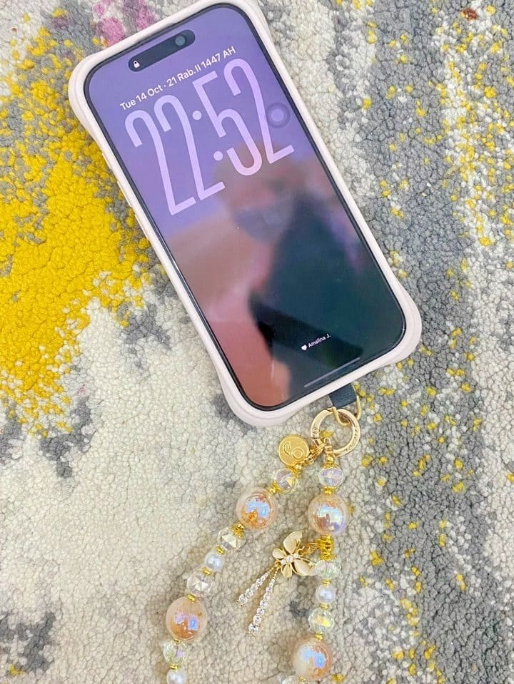 Golden Destiny Phone Charm photo review