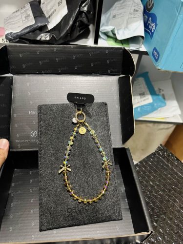 Golden Bow Phone Charm photo review