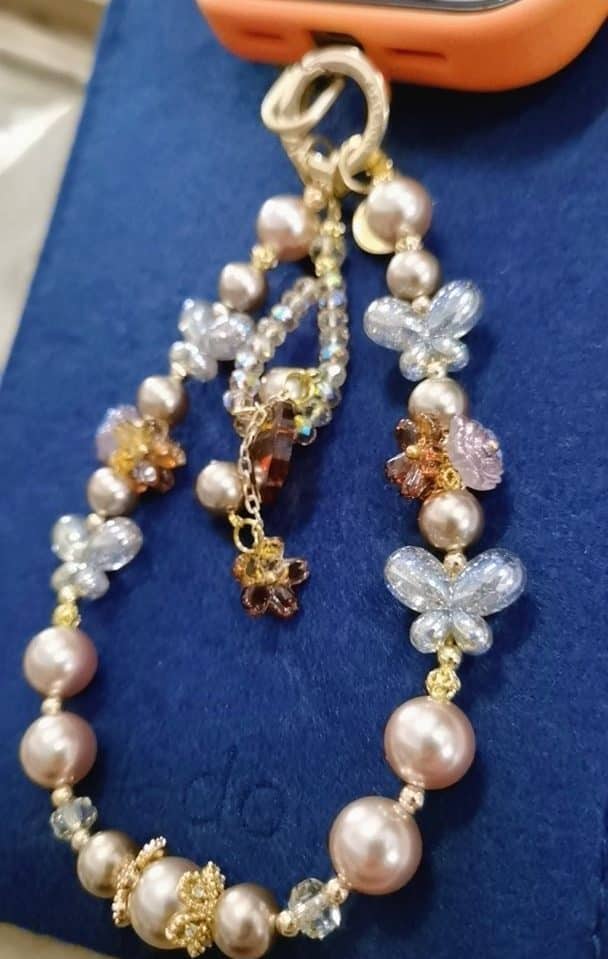 Golden Papillon Phone Charm photo review