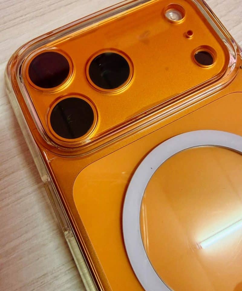 Clear Guard (Clear MagSafe) photo review