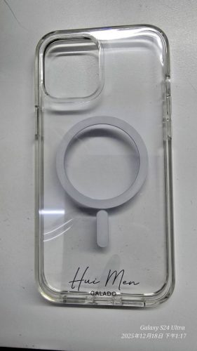 Clear Guard (Clear MagSafe) photo review