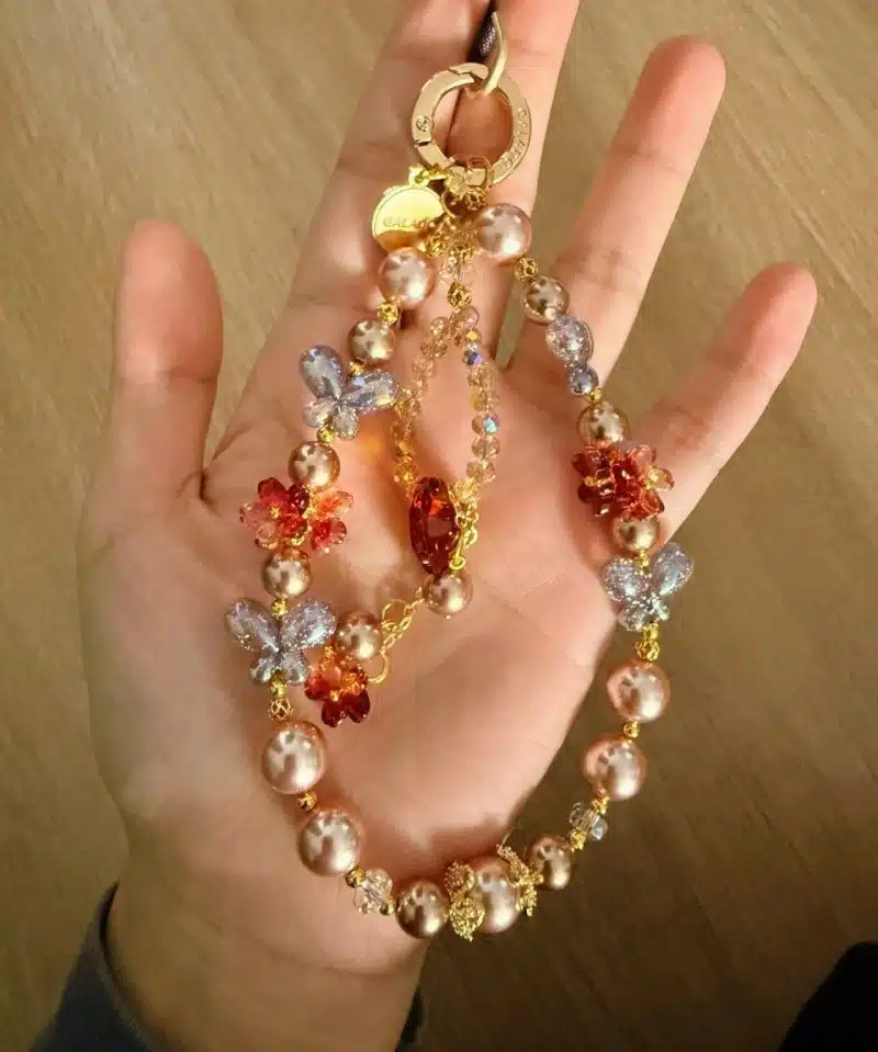 The Aurelia Bloom Phone Charm photo review