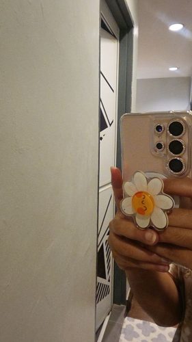 Silly Daisy MagSafe Phone Grip photo review