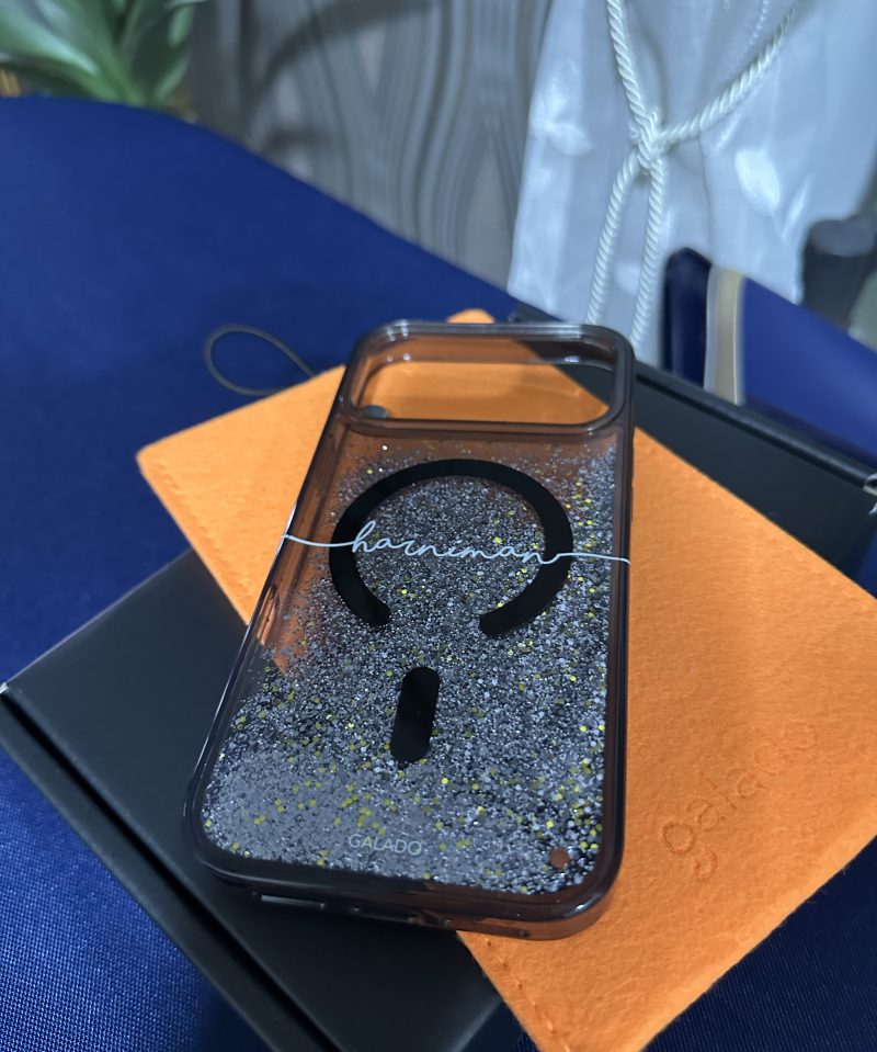 Sparkle Black photo review